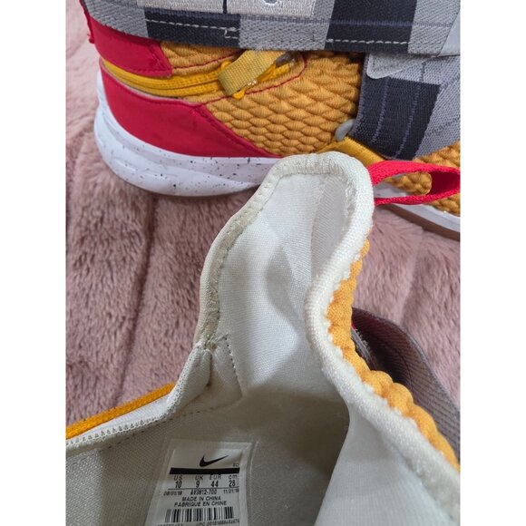 Nike Lebron Soldier 12 Multicolor Basketball Shoes Size 10 EU 44 Yellow/Blue/Red main image 8